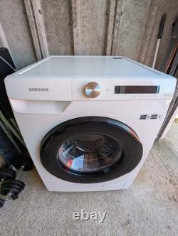 SAMSUNG WiFi-enabled 12 kg 1400 Spin Washing Machine White