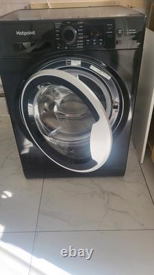 Lave-linge Hot Point 7 kg Noir Bon État 2 Ans D'Âge