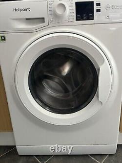 Lave-linge Hotpoint 7KG, 3 ans, en excellent état de fonctionnement