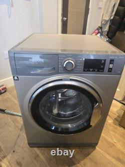 Lave-linge Hotpoint 9KG-1400 Tours NOUVEAU. GRIS