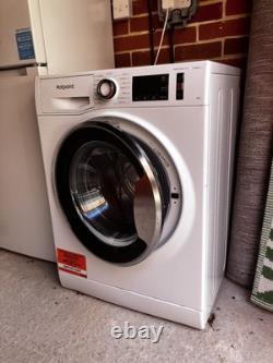Lave-linge Hotpoint ActiveCare NM11 948 WC A UK 9 kg avec 1400 tr/min Blanc