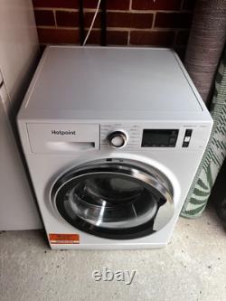 Lave-linge Hotpoint ActiveCare NM11 948 WC A UK 9 kg avec 1400 tr/min Blanc