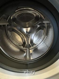 Lave-linge Hotpoint NSWE 743U blanc