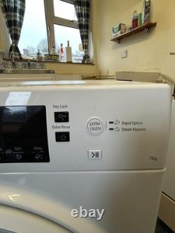 Lave-linge Hotpoint NSWE 743U blanc