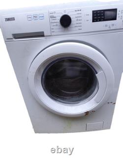 Lave-linge Zanussi blanc à vapeur de 2 ans en excellent état, déménagement, prix de vente conseillé 595 €