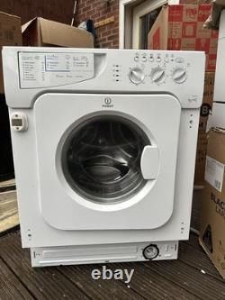 Lave-linge intégré Indesit 6 kg et 5 kg tr/min blanc