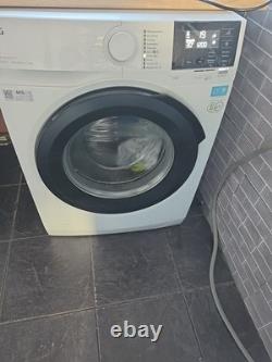 Machine à laver AEG 9 kg 1400 tr/min blanche classe A dose universelle L7FEC946U