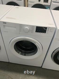 Machine à laver Beko WTK94121W, charge de 9 kg, essorage à 1400 tours/min, couleur blanche.
