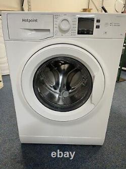Machine à laver Hotpoint NSWM843C 8KG 1400 tr/min en blanc 1885