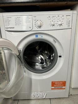 Machine à laver blanche Indesit IWC81283WUKN